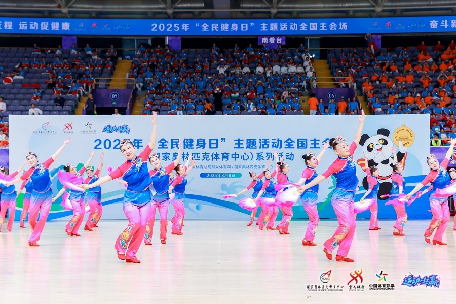 赛季启航！《完美世界》手游×方特水上乐园邀你畅爽一夏